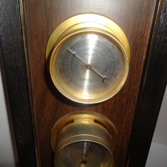 Vintage Springfield Weather Station, Wall Mounted - Picture 2 of 5